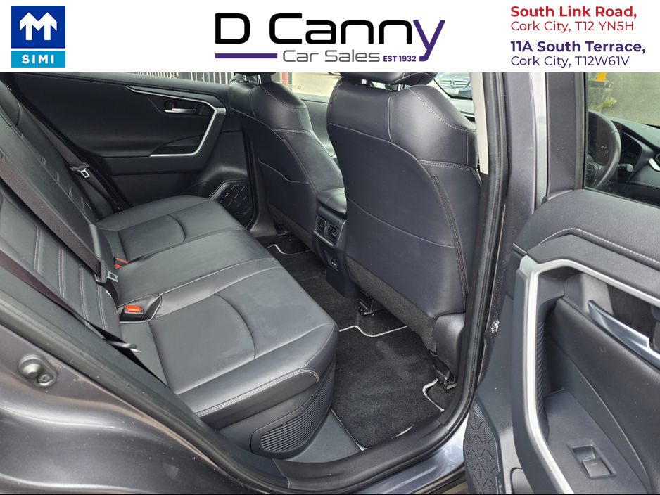 2023 Toyota Rav4 - image 13