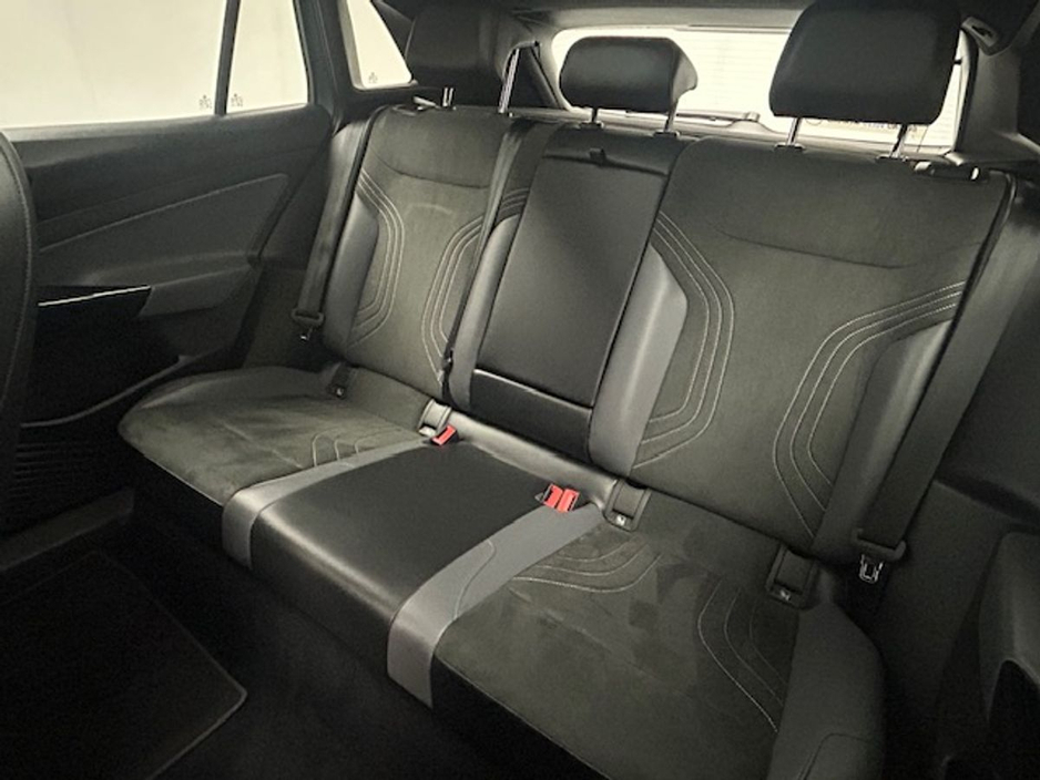 2022 Volkswagen ID.4 - image 15