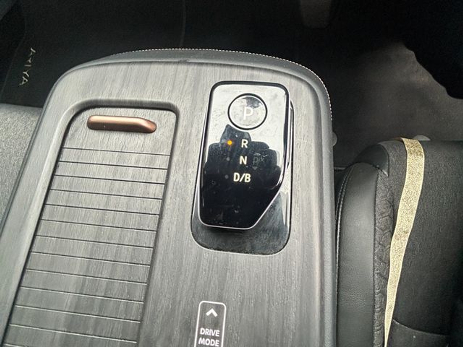 2023 Nissan Ariya - image 20