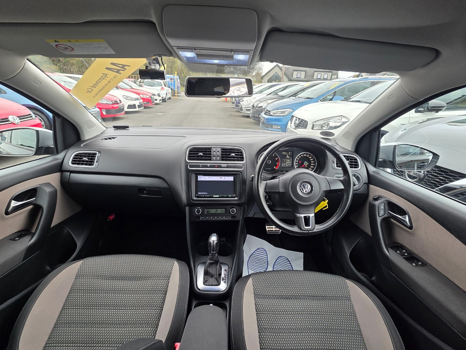 2011 Volkswagen Polo - image 9