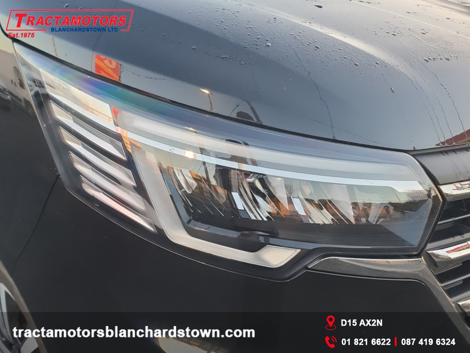 2024 Renault Trafic Passenger 9 SEAT AUTO 170HP RED EDITION €54,999