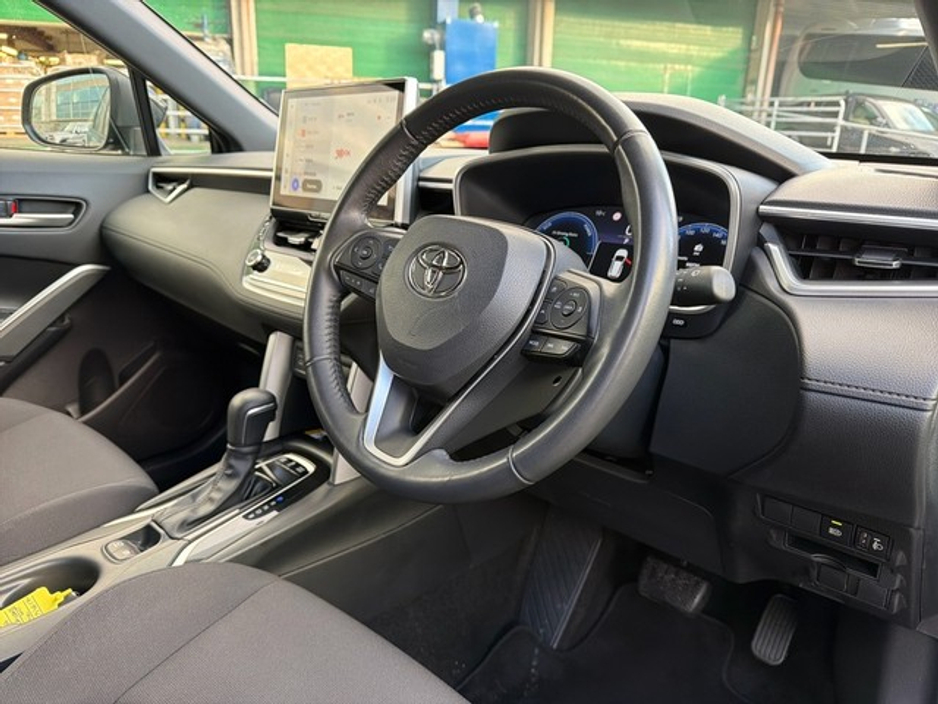 2024 Toyota Corolla Cross - image 11