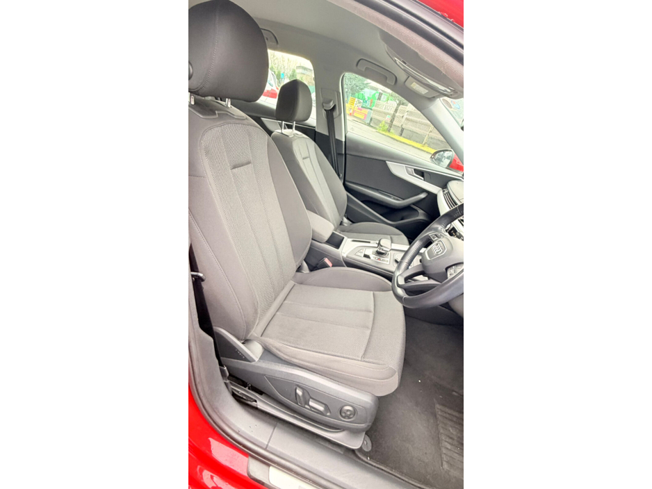 2016 Audi A4 - image 17