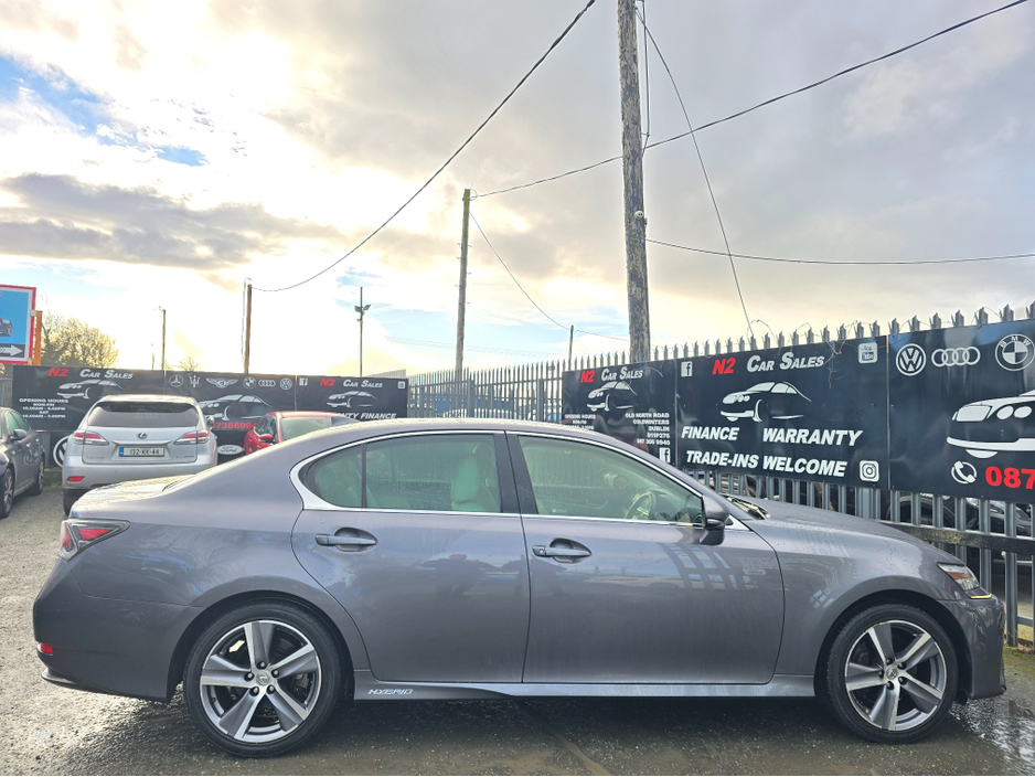 2016 Lexus GS 300 - image 9