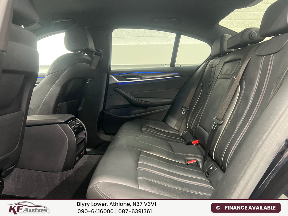 2022 BMW 5 Series - image 17