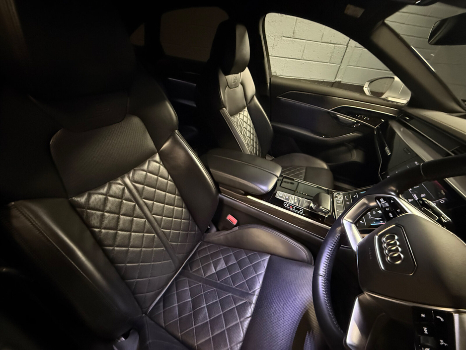 2018 Audi A8 3.0TDI 262HP quattro SE Executive €26,900