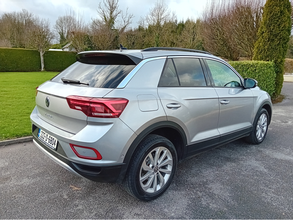 2022 Volkswagen T-Roc LIFE 2.0 TDI MANUAL 6SPEED FWD 116HP 5 5DR