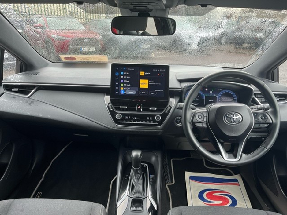 2024 Toyota Corolla - image 8