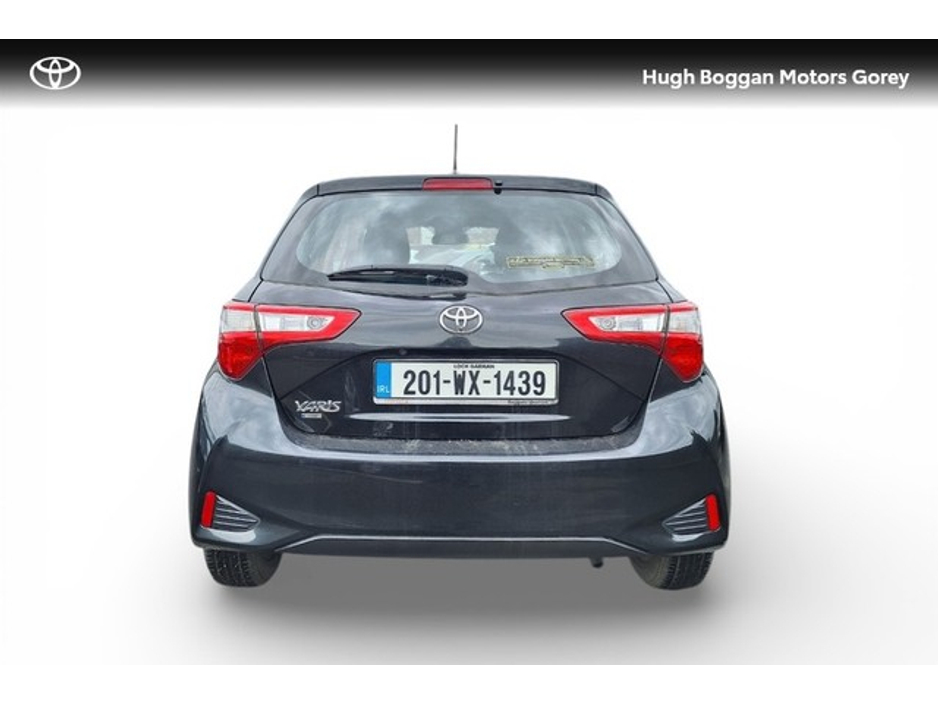 2020 Toyota Yaris - image 4