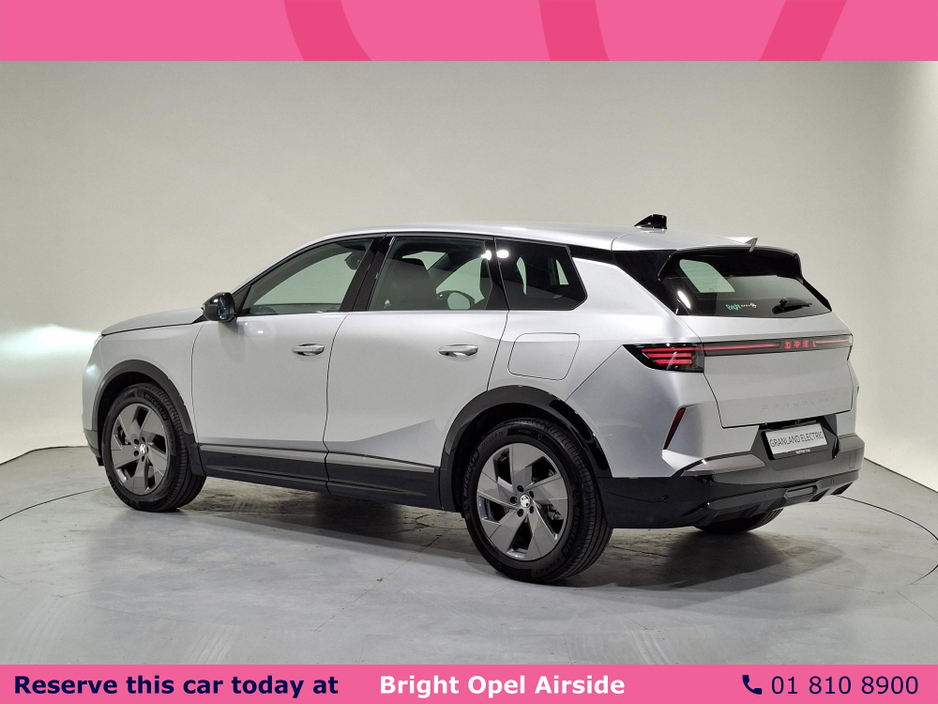 2026 Opel Grandland - image 9