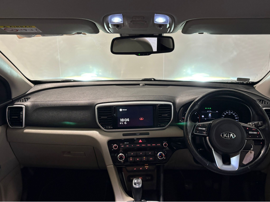 2021 Kia Sportage - image 3