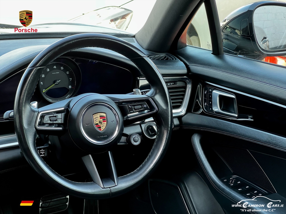 2022 Porsche Panamera - image 18