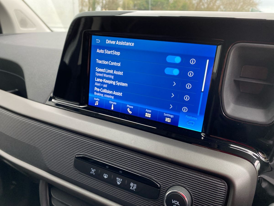 2026 Ford Transit Courier - image 21