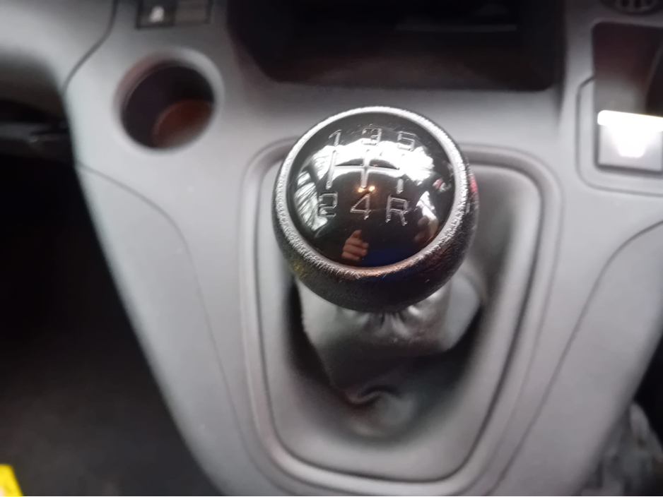 2019 Opel Combo - image 20