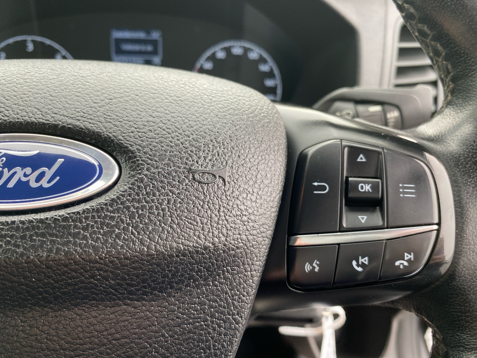 2022 Ford Transit Custom - image 11