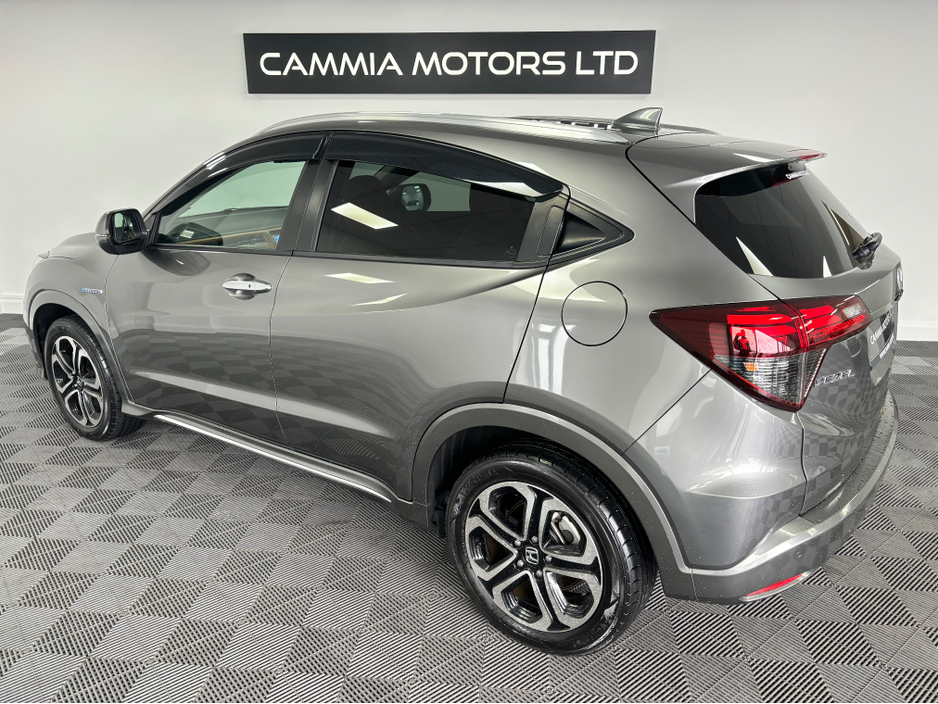 2020 Honda Vezel - image 3