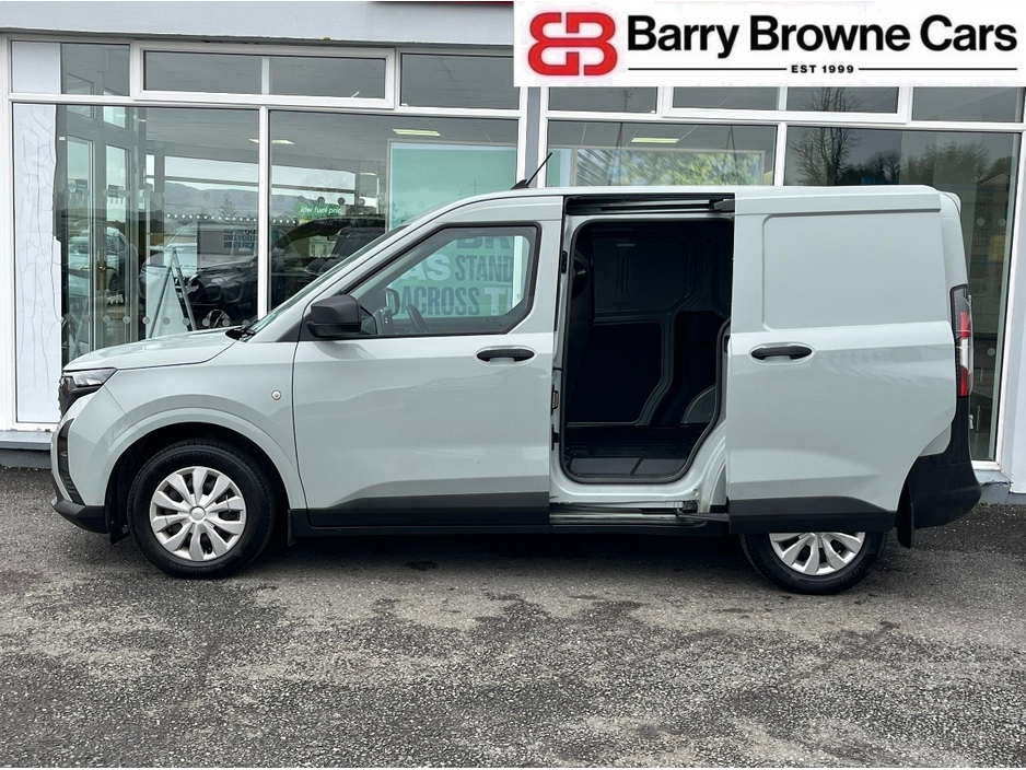 2024 Ford Transit Courier - image 5