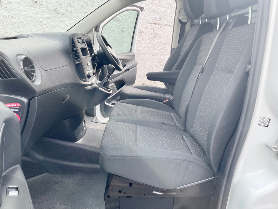 2023 Mercedes-Benz Vito - image 31