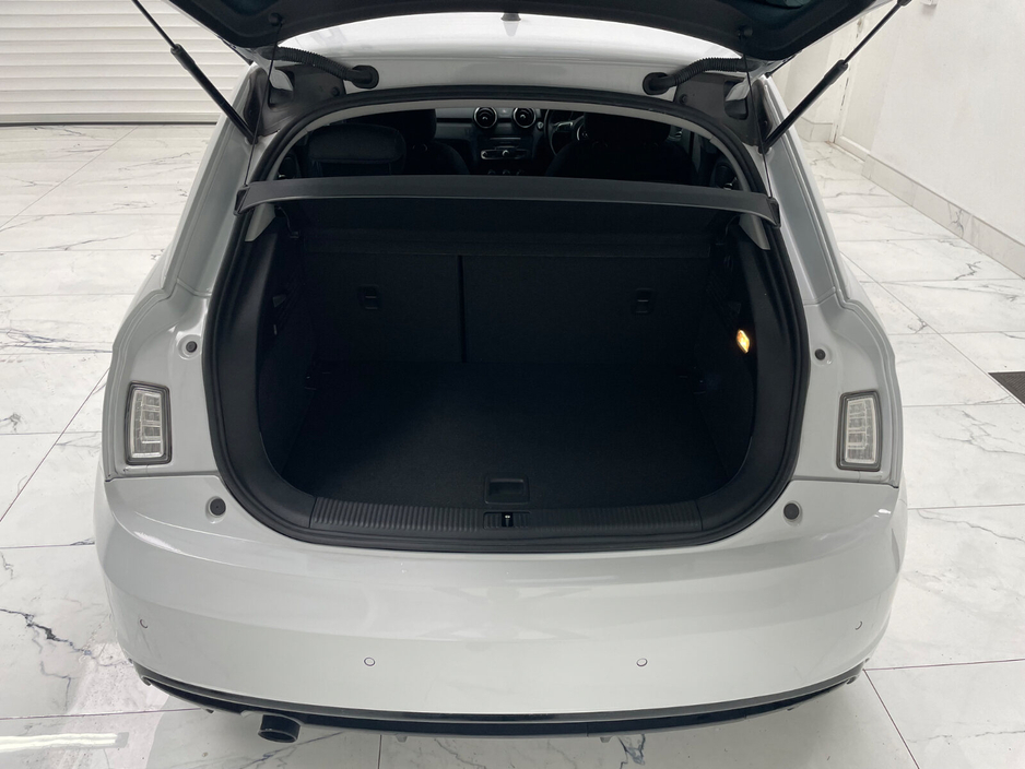 2018 Audi A1 - image 4