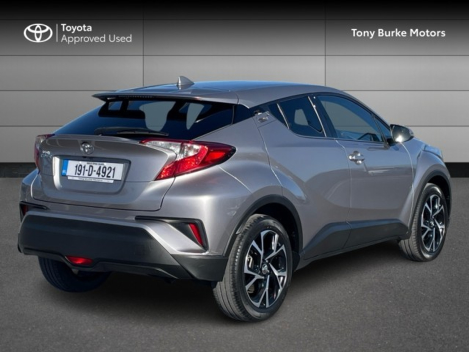 2019 Toyota C-HR - image 2