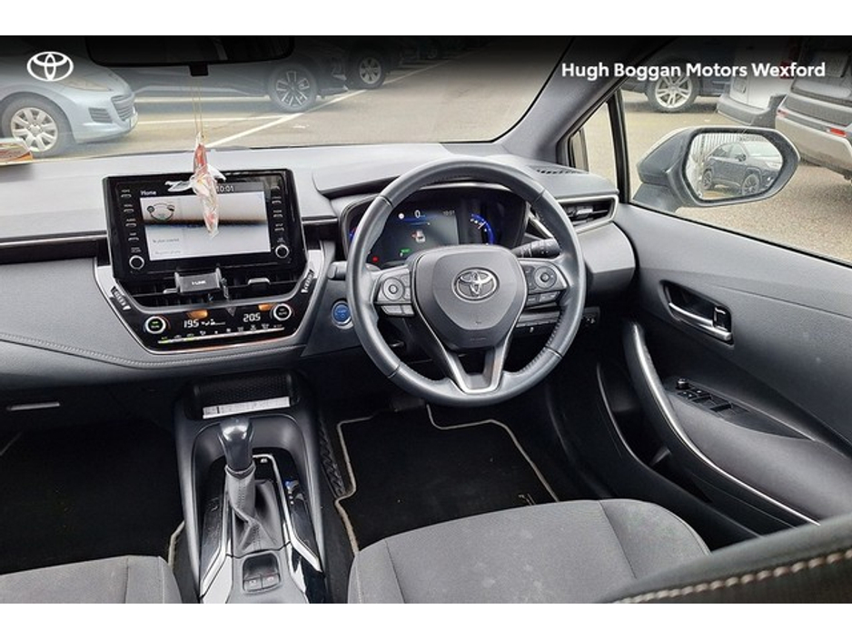 2021 Toyota Corolla - image 9