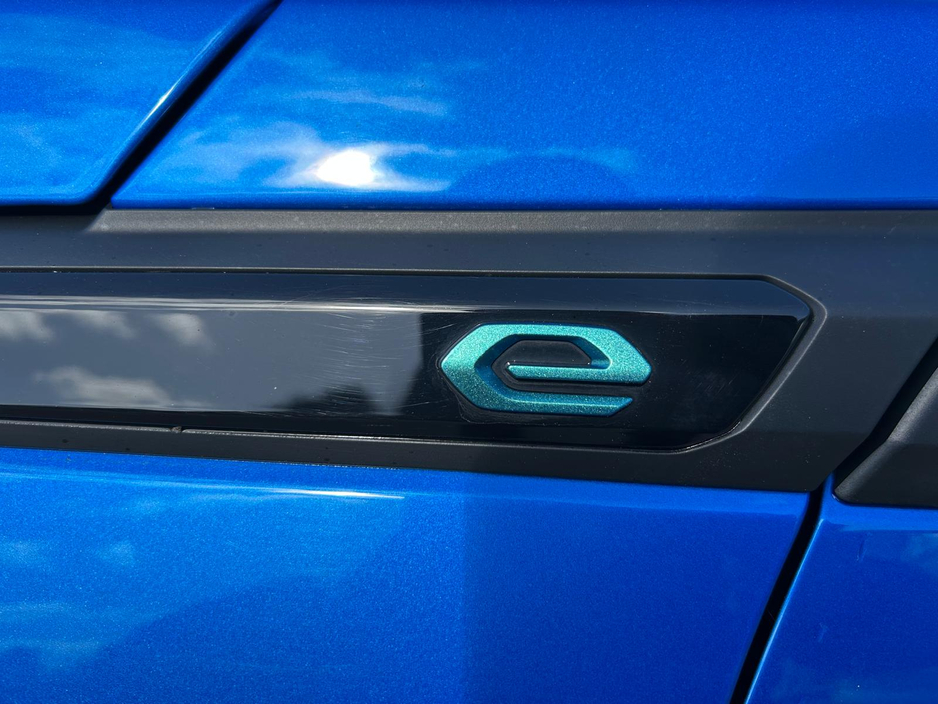 2023 Peugeot 2008 - image 10