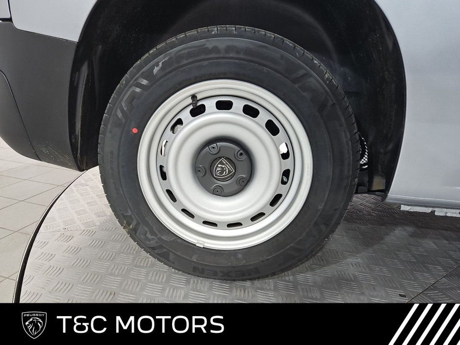 2025 Peugeot Partner PARTNER PRO PLUS 1.5 HDI Price Inc Vat €25,995