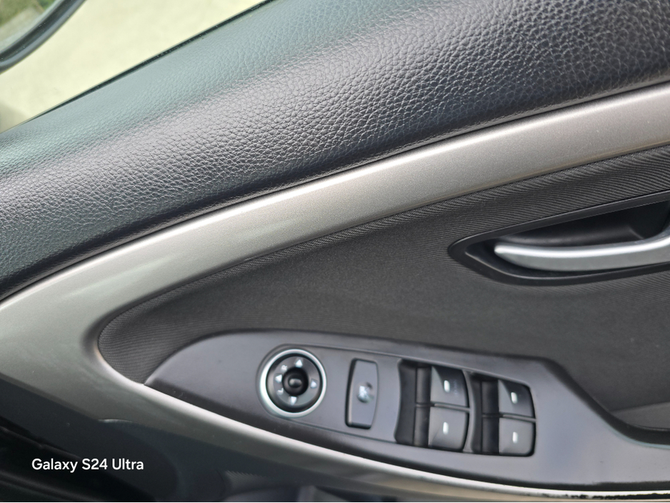 2016 Hyundai i30 - image 13