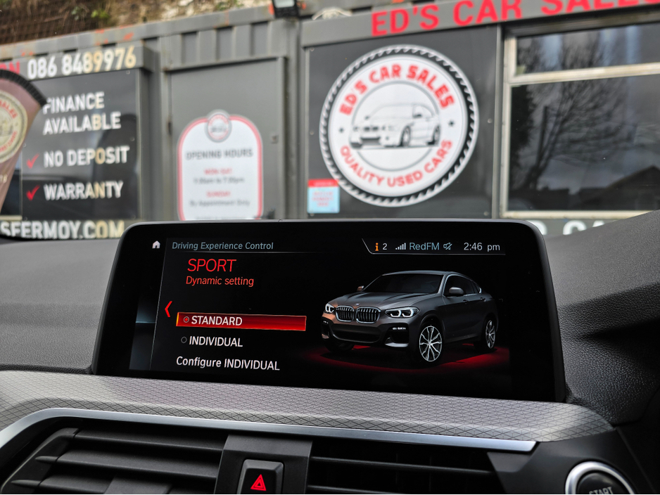 2019 BMW X4 - image 27