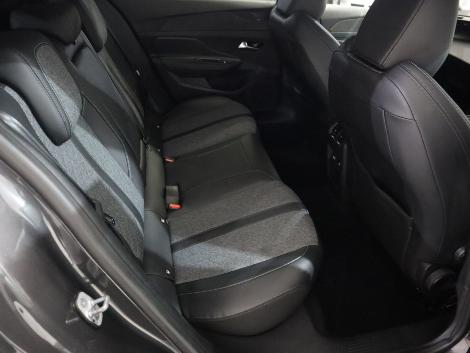 2023 Peugeot 408 *38* ALLURE 1.2 130 AUTOMATIC 6 €25,800