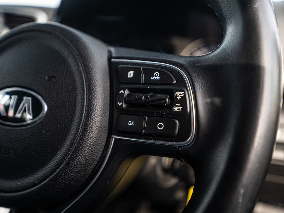 2016 Kia Sportage - image 20