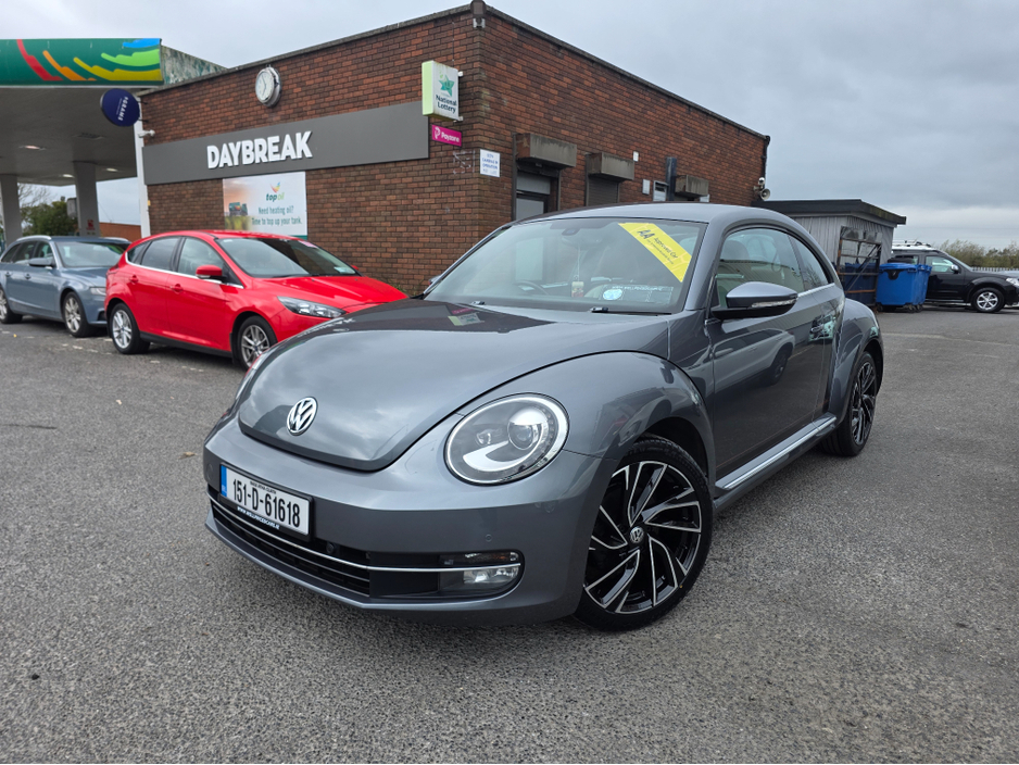 2015 Volkswagen Beetle - image 18