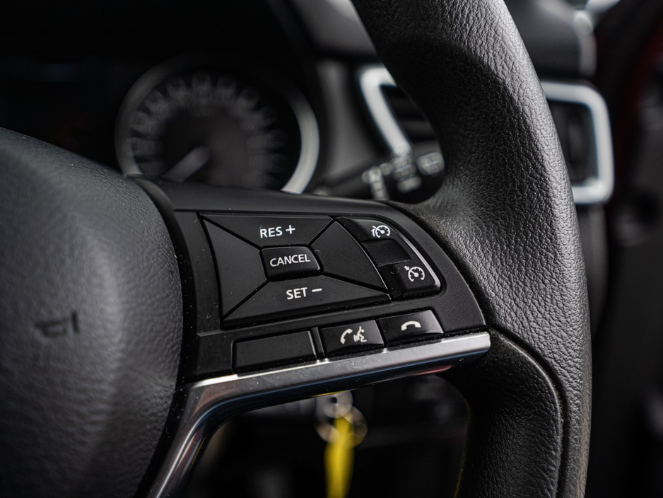 2018 Nissan Qashqai - image 20