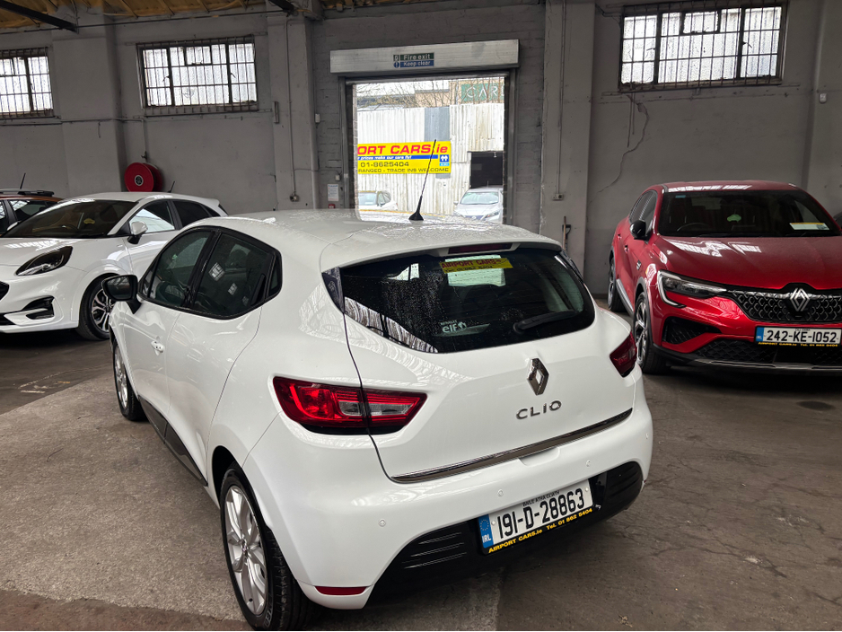 2019 Renault Clio - image 17