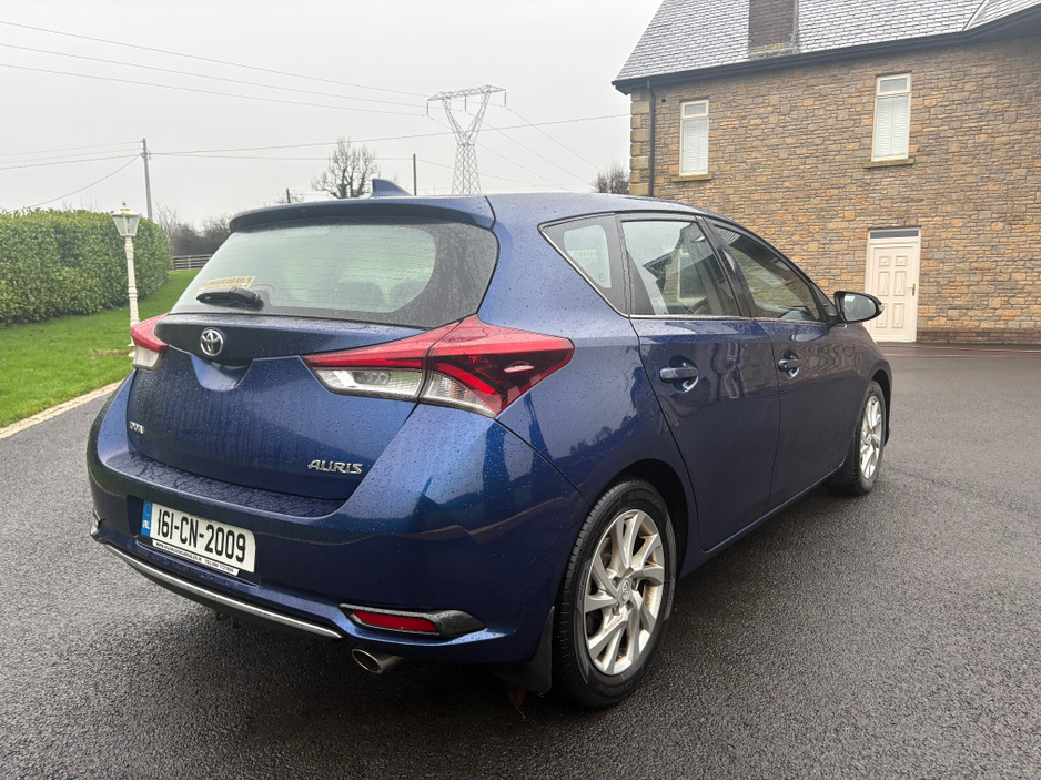 2016 Toyota Auris 1.6 D-4D BUSINESS EDITION TSS 110BHP 5DR D €8,250