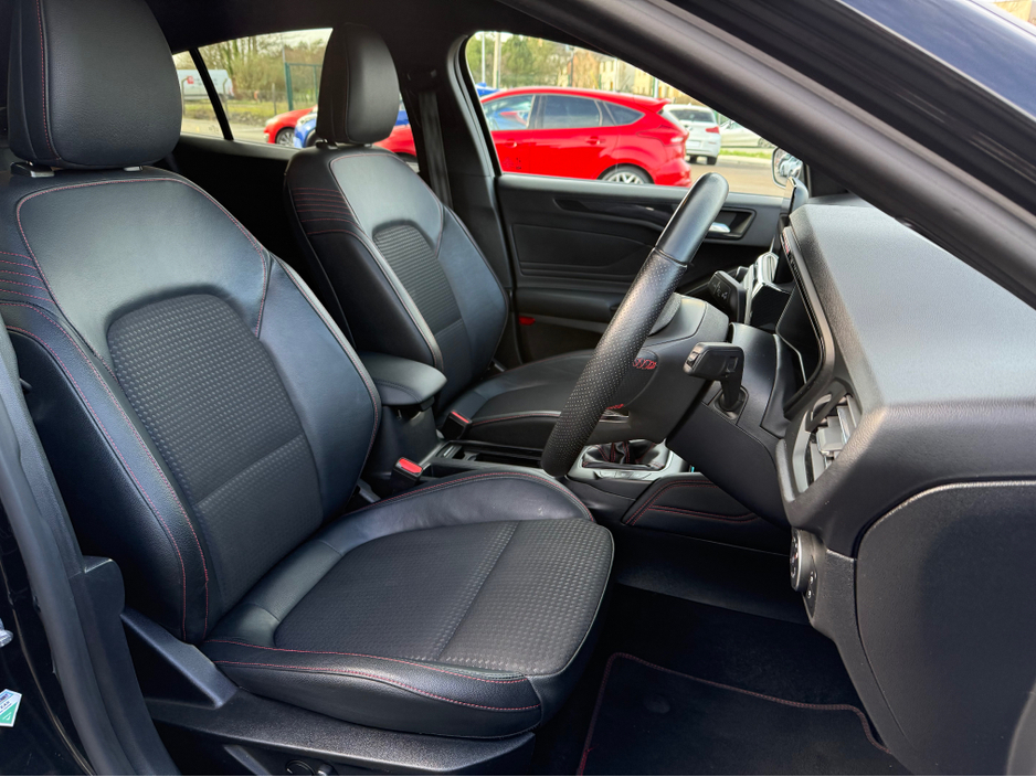 2021 Ford Focus - image 11