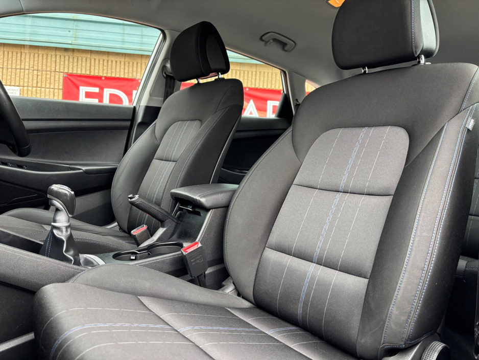 2017 Hyundai Tucson - image 7