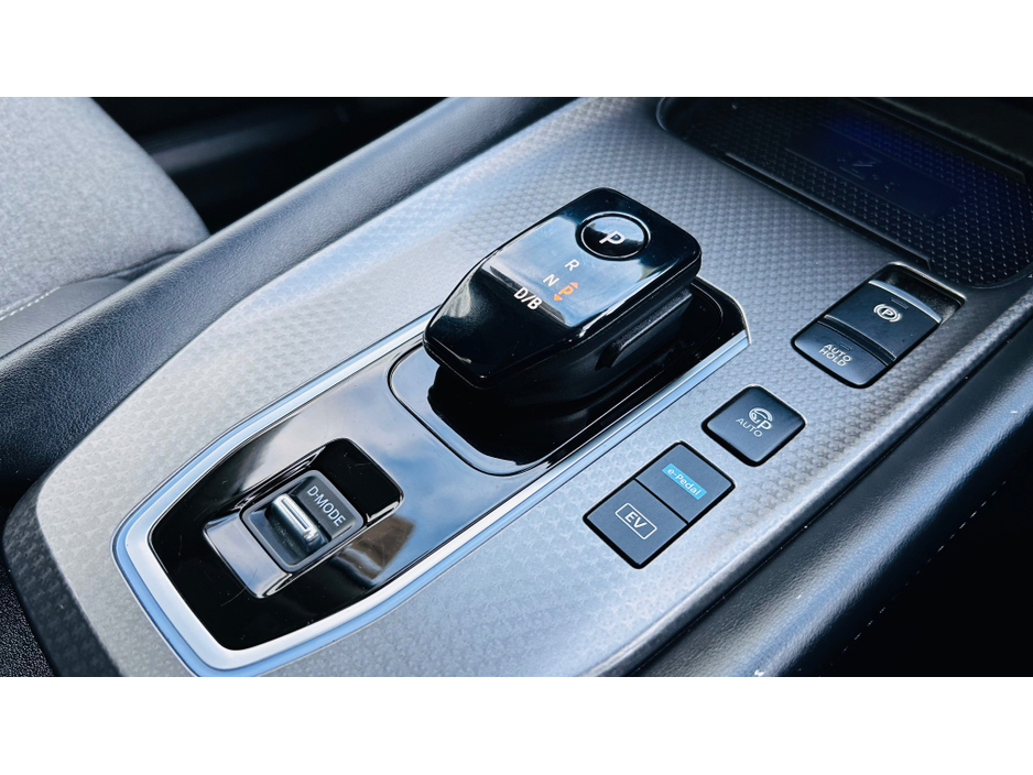 2025 Nissan Qashqai E-POWER SV PREMIUM 2T €42,995