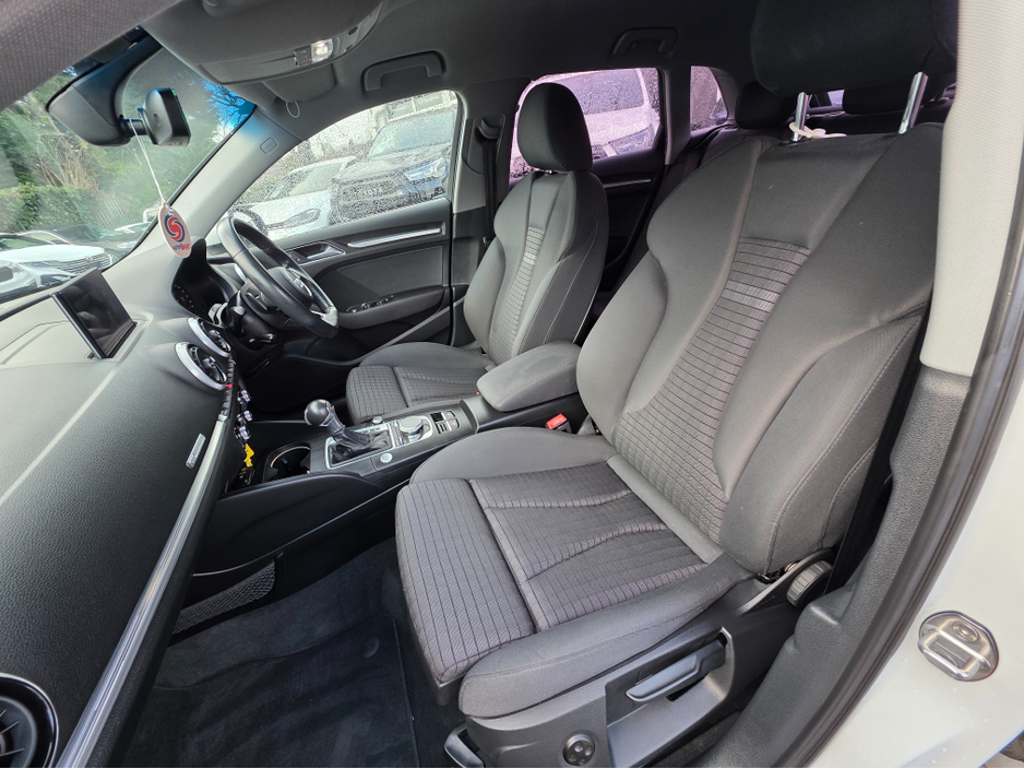 2017 Audi A3 SPORTS EDITION 1.4 TFSI  VIRTUAL COCKPIT - NAVIGATION -CARPLAY ANDROID AUTO - REVERSING CAMERA / PARKING SENSORS - DRIVE MODE €18,500