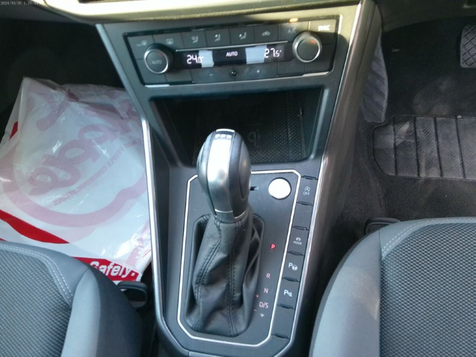 2019 Volkswagen Polo - image 13