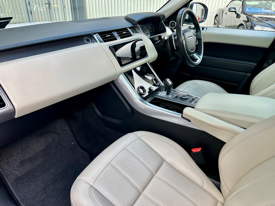 2019 Land Rover Range Rover Sport - image 11