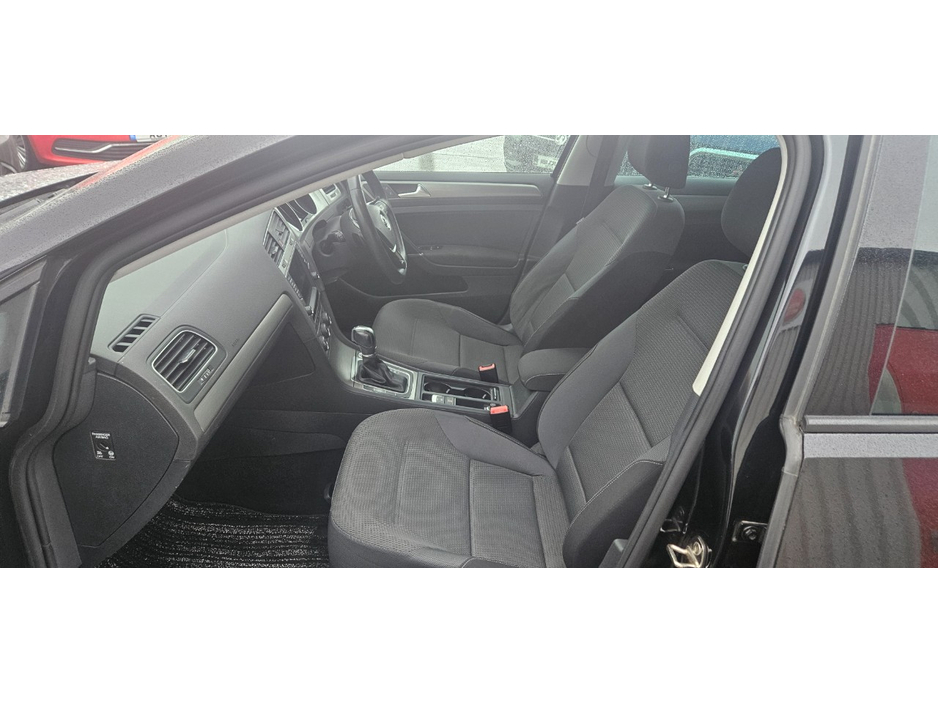 2017 Volkswagen Golf - image 21