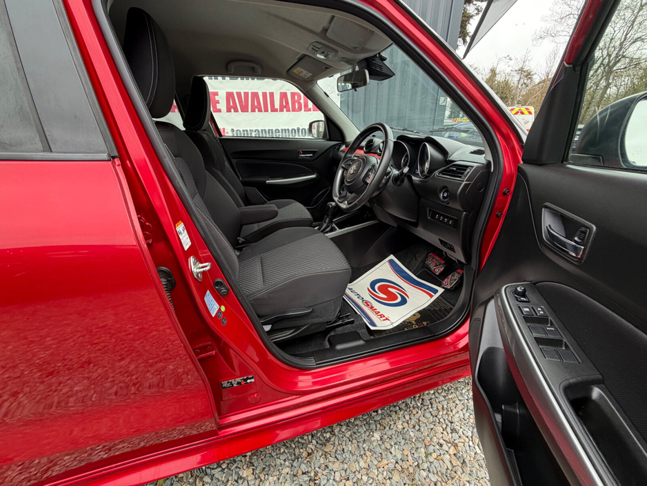 2017 Suzuki Swift - image 9