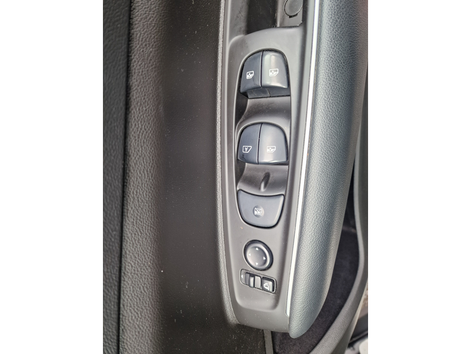 2018 Renault Koleos - image 25