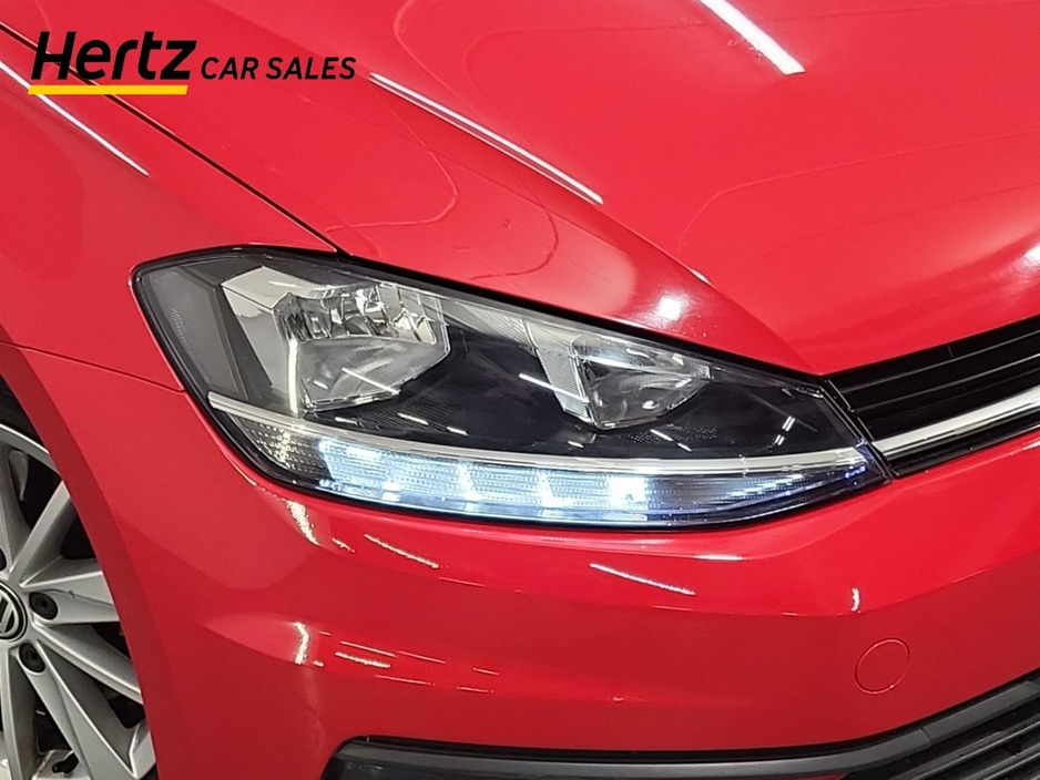 2019 Volkswagen Golf - image 7