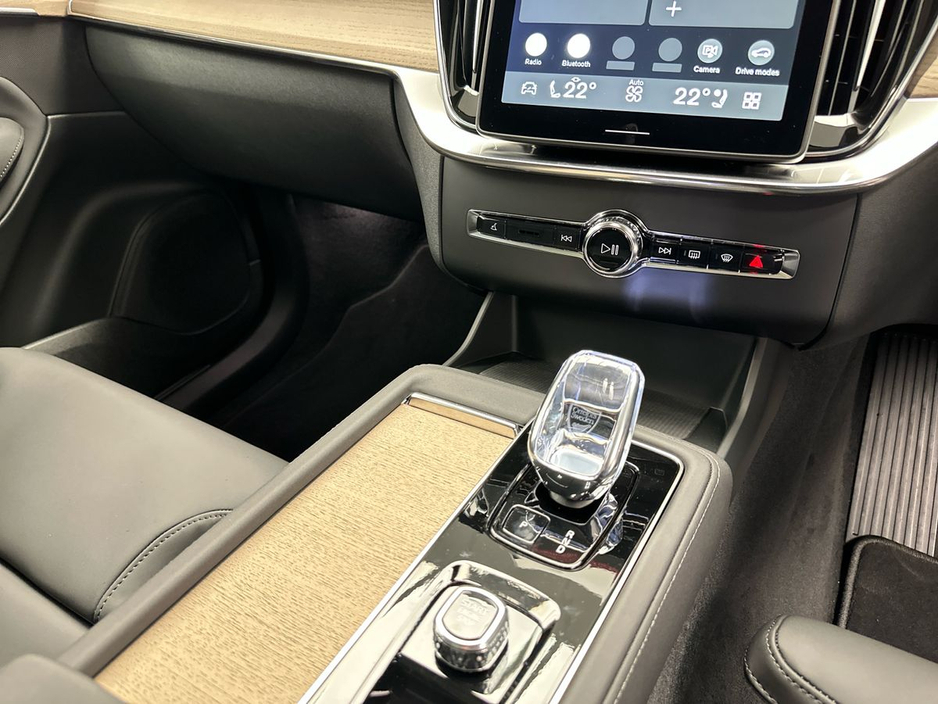 2026 Volvo XC90 - image 27