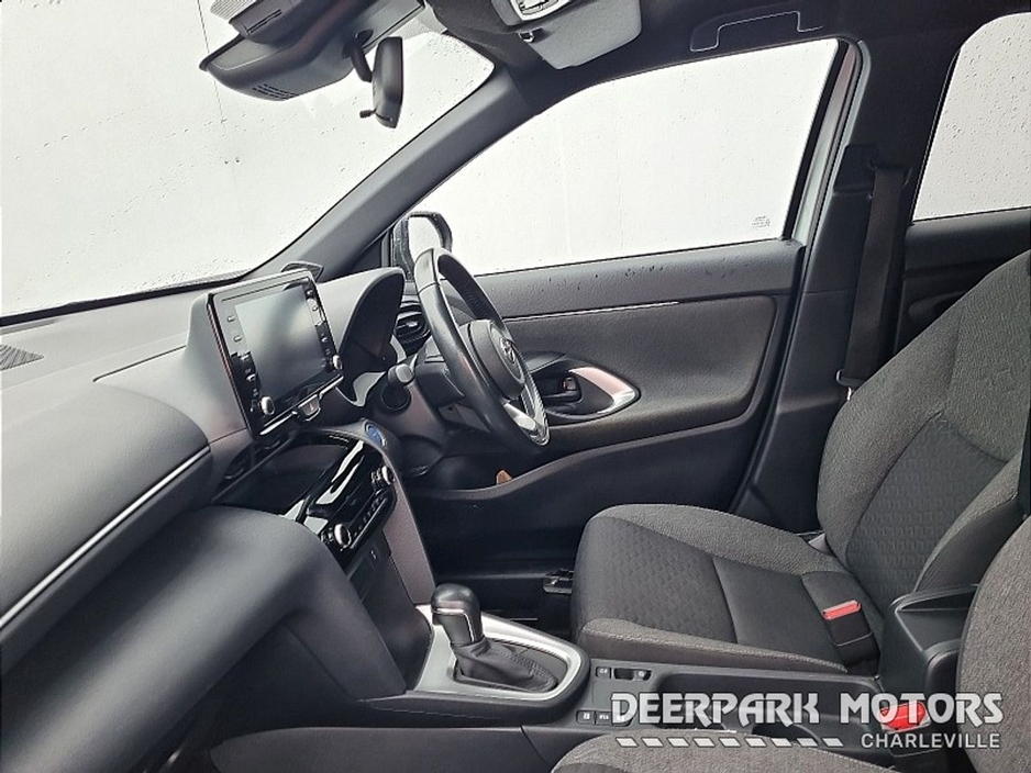 2022 Toyota Yaris Cross 1.5 Hybrid Luna Sport auto €26,950