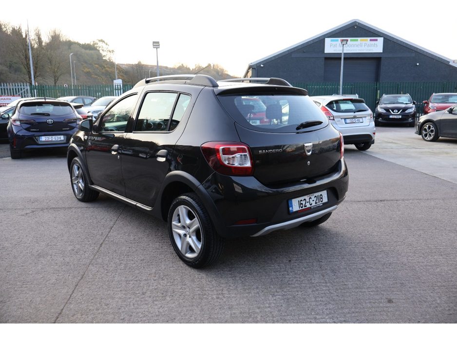 2016 Dacia Sandero - image 7