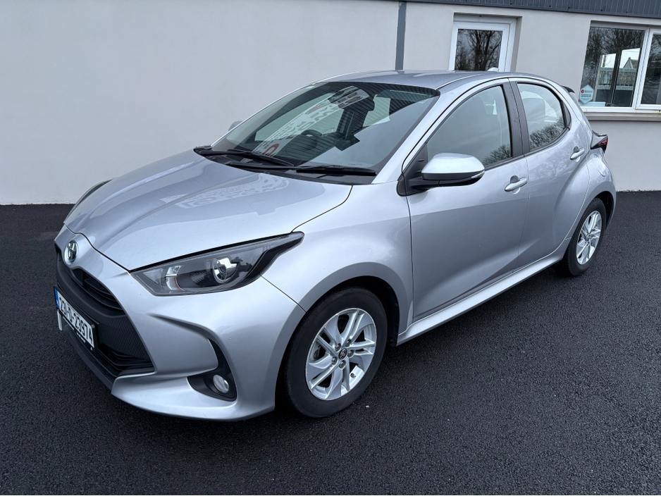 2023 Toyota Yaris 1.5 HYBRID LUNA 4DR AUTO €16,950
