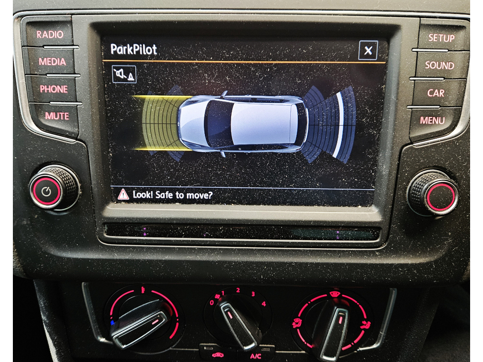 2016 Volkswagen Polo - image 7